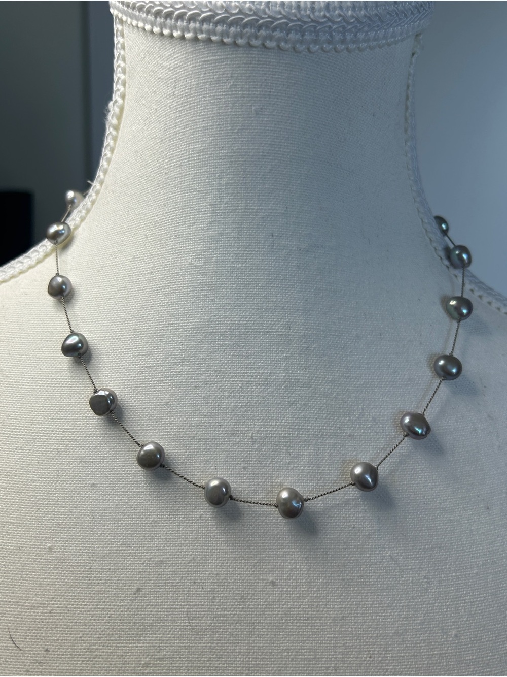 Like New! Honora Grey Baroque Pearl Floating Station Necklace S925
